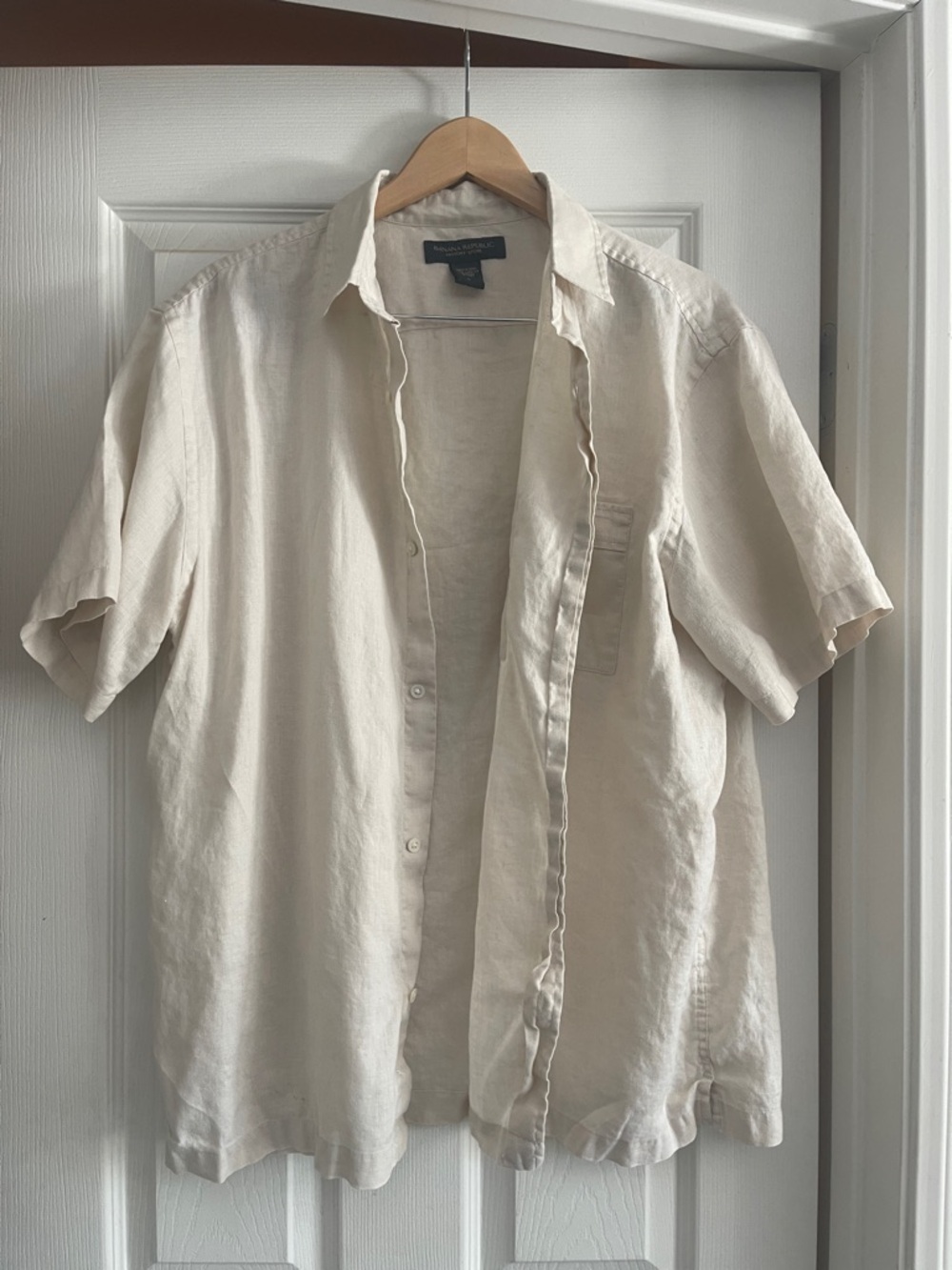 Banana Republic Factory Men’s short Sleeve Linen Button-Up Shirt - Cream